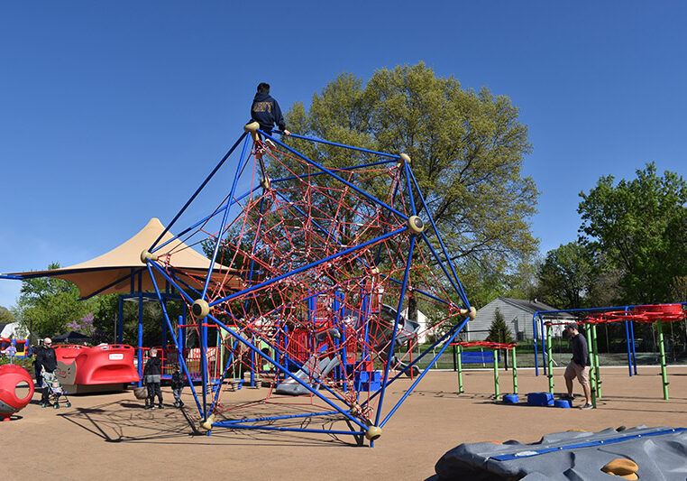 Gahanna Sunpoint Playground Park